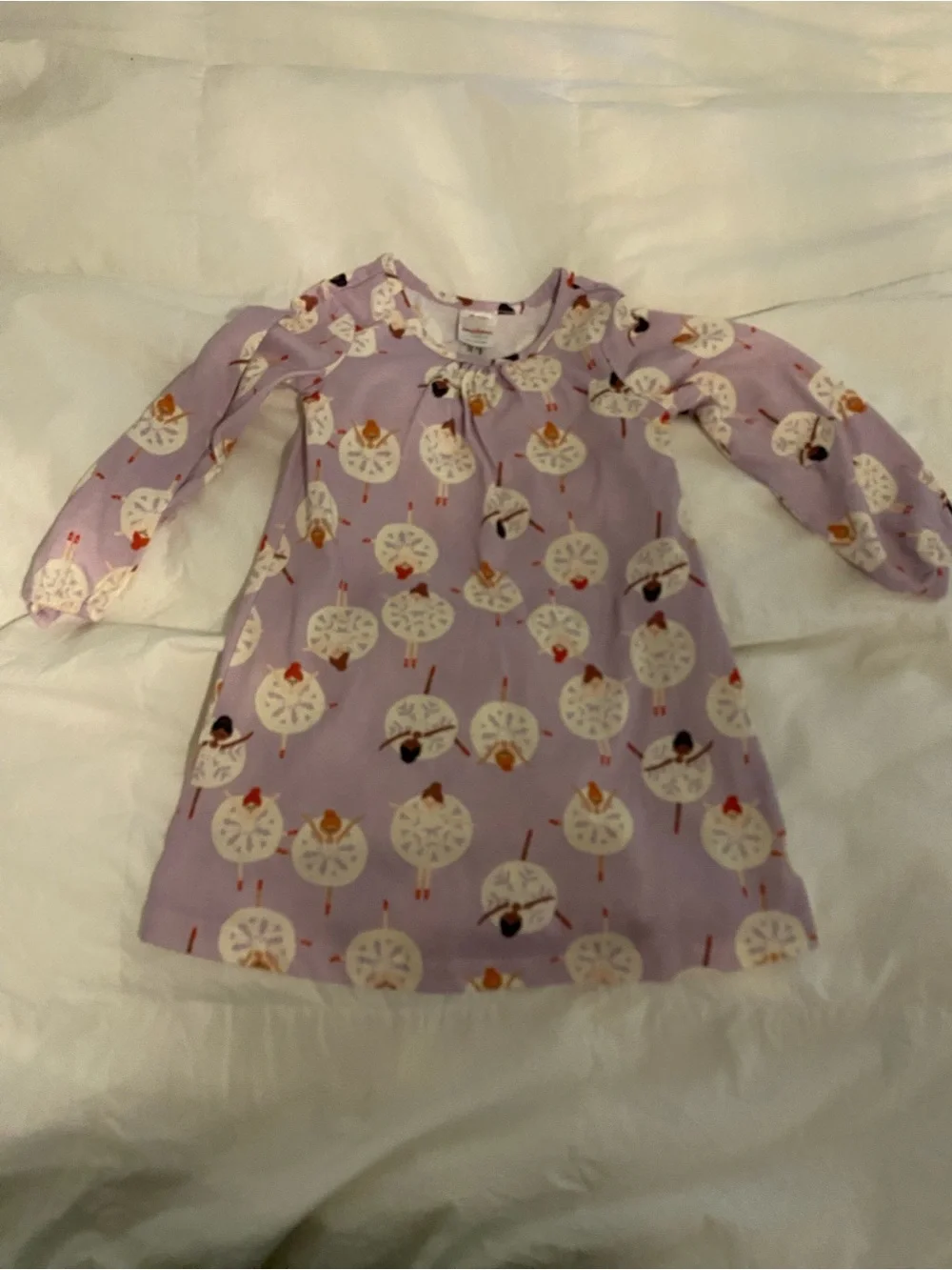 Hanna Andersson Lavender Ballet snowflake nightgown 4T